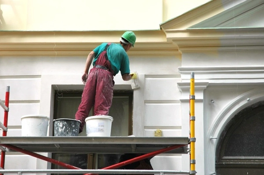 How Drywall Contractors Ensure Smooth Surfaces For Exterior Paint in Fitchburg, WI How Drywall Contractors Ensure Smooth Surfaces For Exterior Paint in Fitchburg, WI